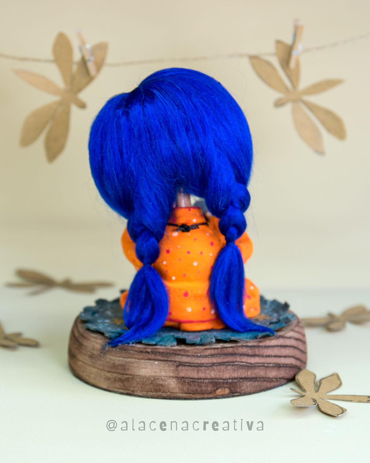 mini-coraline-espalda