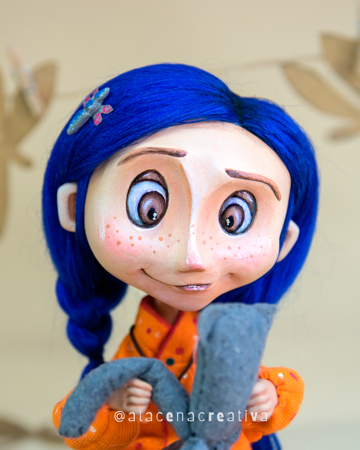 mini-coraline-primer-plano